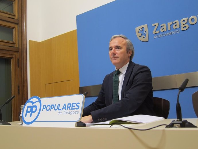 El portavoz del grupo del PP en el Ayuntamiento de Zaragoza, Jorge Azcón