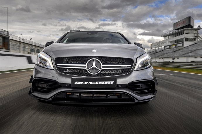 Mercedes AMG Race