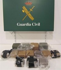 Sucesos.- Detenido un hombre en La Jonquera (Girona) por transportar 9,2 kilos de hachís