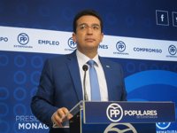 Manzano dice "si se produce una moción de censura en Badajoz" el PP  rechazará los PGEx