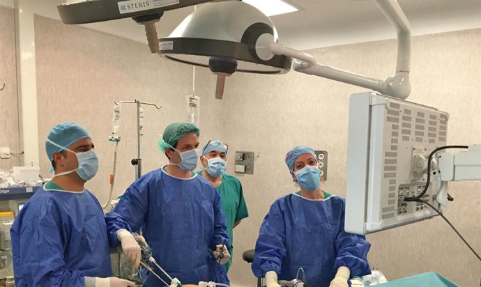 El Servicio de Urología del Hospital de Calatayud en el quirófano