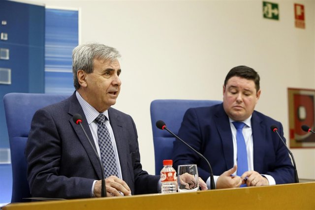 El consejero de Presidencia y Justicia presenta la Ley de Transparencia 