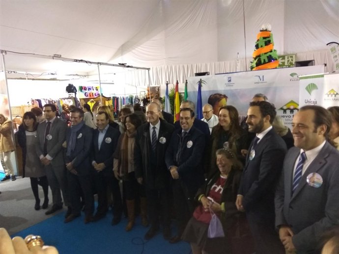 Inauguración rastrillo nuevo futuro málaga diciembre 2016 plaza de toros