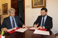 Cepsa apoyará la edición de un libro sobre la relación de Cristóbal Colón con Moguer