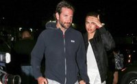 Irina Shayk luce tripa de embarazada y conoce el sexo del bebé con Bradley Cooper