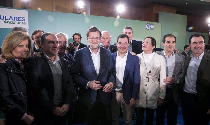Mariano Rajoy, Fátima Báñez y otros dirigentes populares en Córdoba