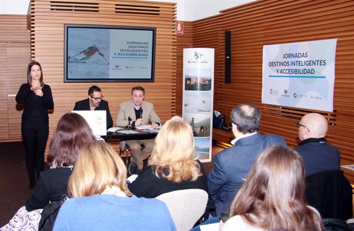 Enrique Medina en las jornadas sobre accesibilidad