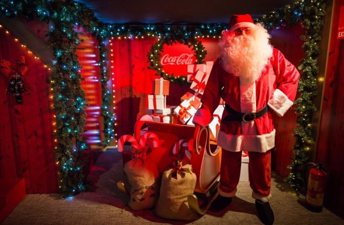 "La Casa De La Navidad De Coca-Cola" Cortesía De Coca-Cola