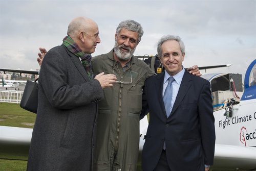 Primer sobrevuelo pilotado de la Antártida sin paradas