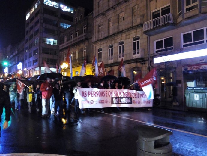 Manifestación en Vigo de UGT y CC.OO. 