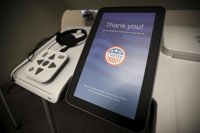 La compañía de seguridad que supervisaba la maquinaria electoral de EEUU fue 'hackeada'