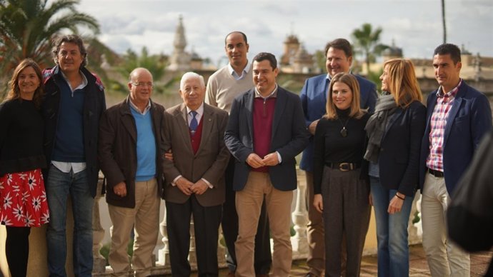 Juanma Moreno preside el encuentro