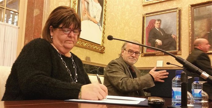 Huertas firman un convenio con Manresa