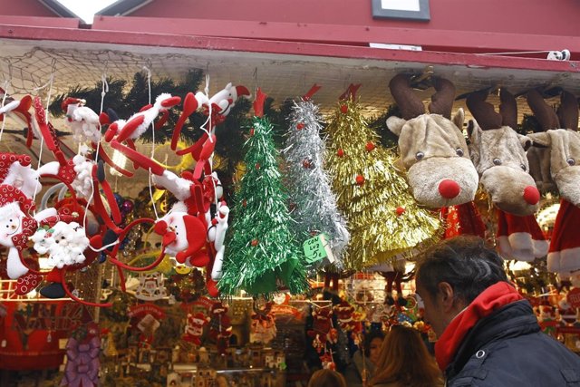 Navidad, navidades, adorno, adornos, compras, compra, disfraz, disfraces