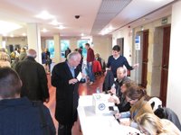 El PP vigués elige a su presidente entre un Guerra que pide "autonomía" y una Muñoz que rechaza "bicefalias"