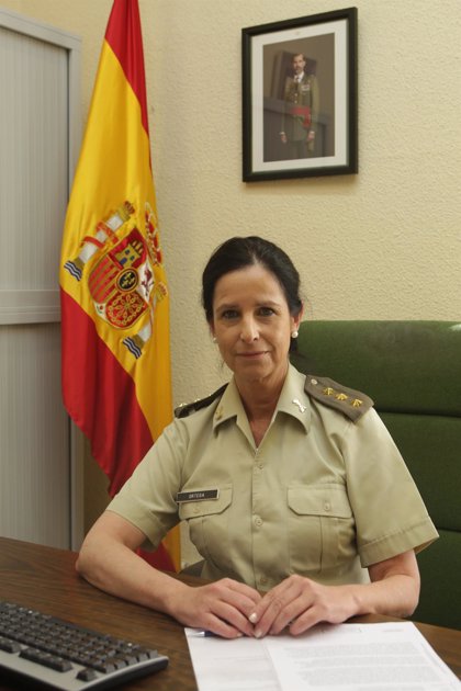 La primera coronel del Ejército español: "Soy un militar y he ...