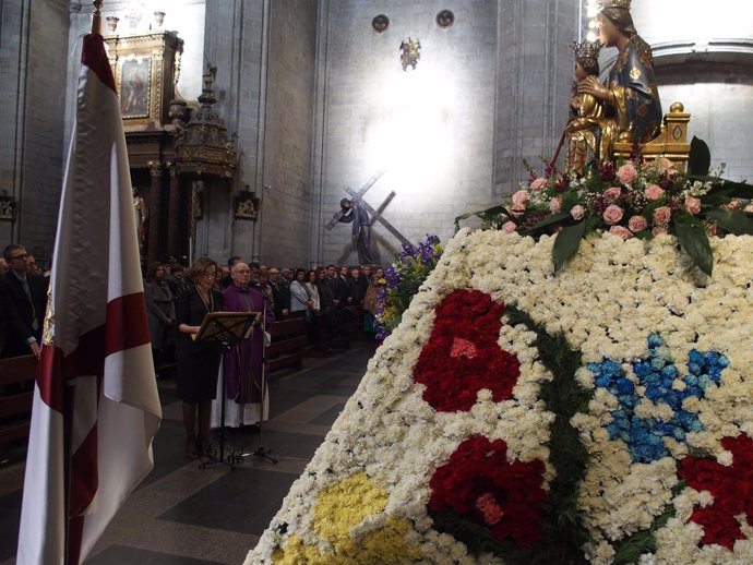 Dia virgen esperanza ofrenda 