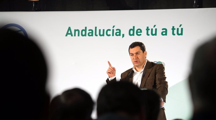 El presidente del PP-A, Juanma Moreno, en Almería
