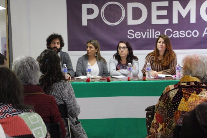 Inauguración del centro La Verde Morá, de Podemos y Participa Sevilla