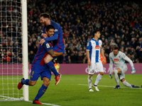 El Barça gana el derbi del '10'