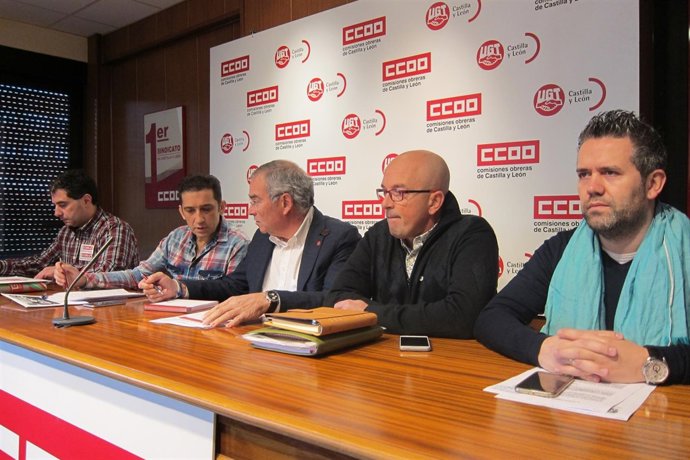Representantes de UGT y CCOO presentas las medidas