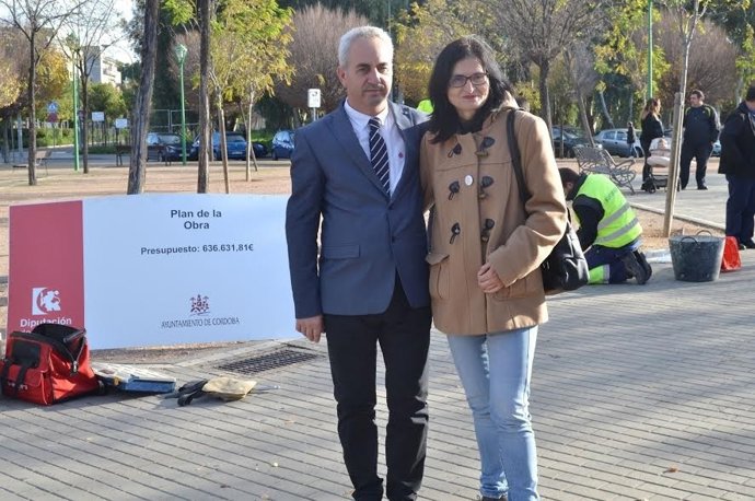 Izquierdo y Pernichi informan sobre el cambio de luminarias