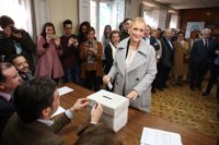 Cifuentes quiere un Congreso del PP "con debate y renovación"