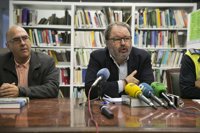 Barbero y Rommy Arce acuden al encierro en el 12 de Octubre para reclamar mejoras laborales de sus trabajadores