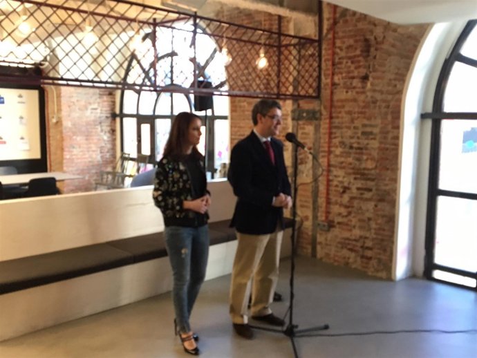 Nadal augura una revolución digital y destaca "el talento extraordinario" de Esp