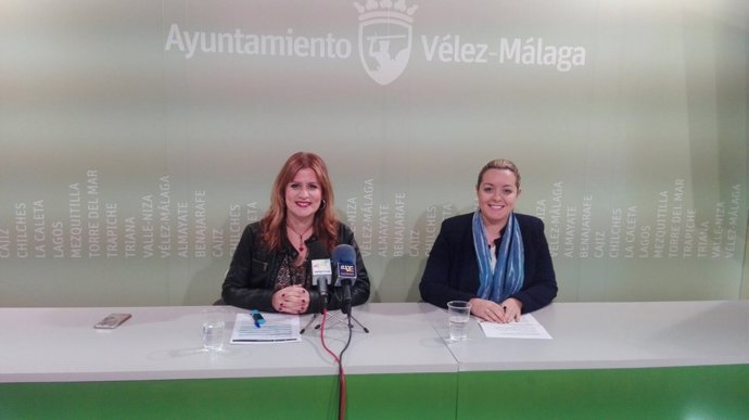 SIlvia Cabrera y María Santana en rueda de prensa.