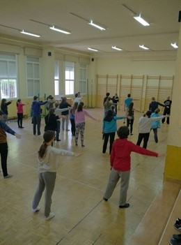 Participantes de Let's Dance en el instituto Cervantes