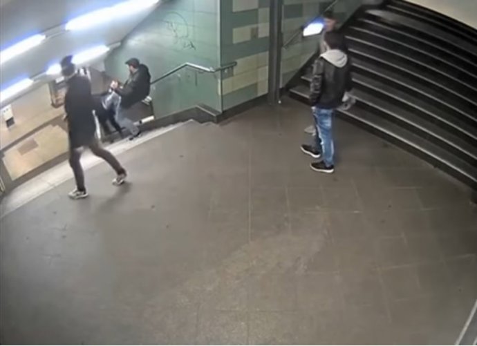 Detenido el autor de la agresión contra una mujer en el metro de Berlín 