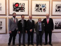 Aldeas Infantiles abrirá su primer centro de día tras subastar diez litografías de Joan Miró