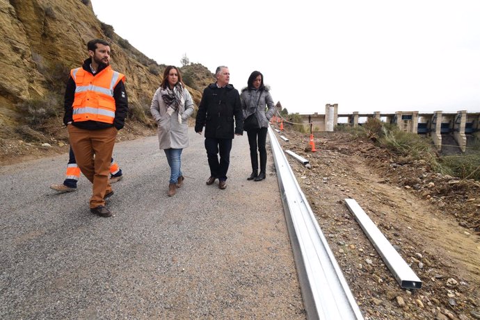 José María Villegas en la carretera de Bácor-Olivar