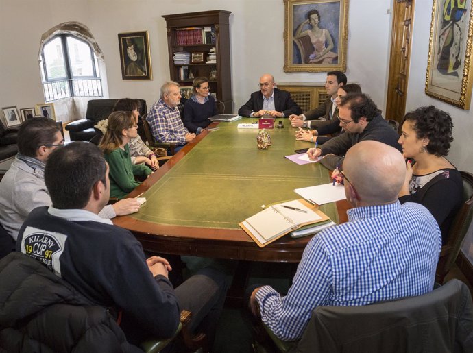 Reunión con trabajadores de Lex Nova. 