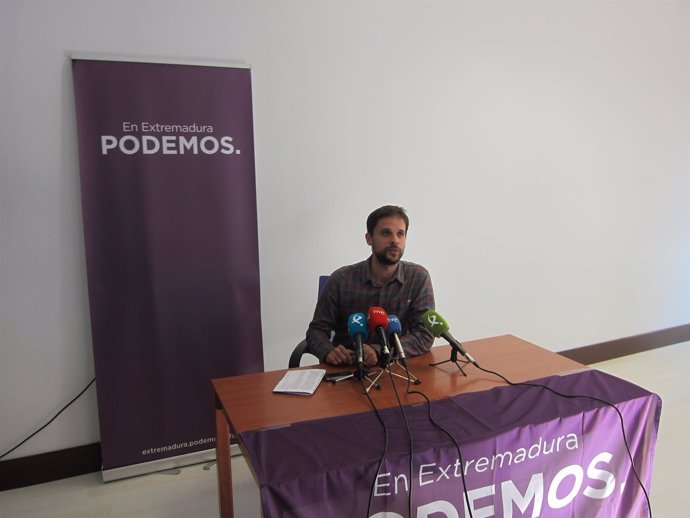 Álvaro Jaén, en rueda de prensa