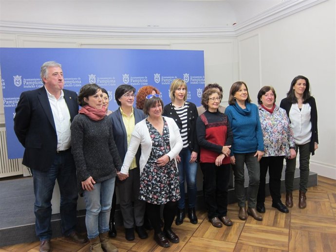 Asiron, Eguino, Cremaes y Berro junto a trabajadoras del SAD