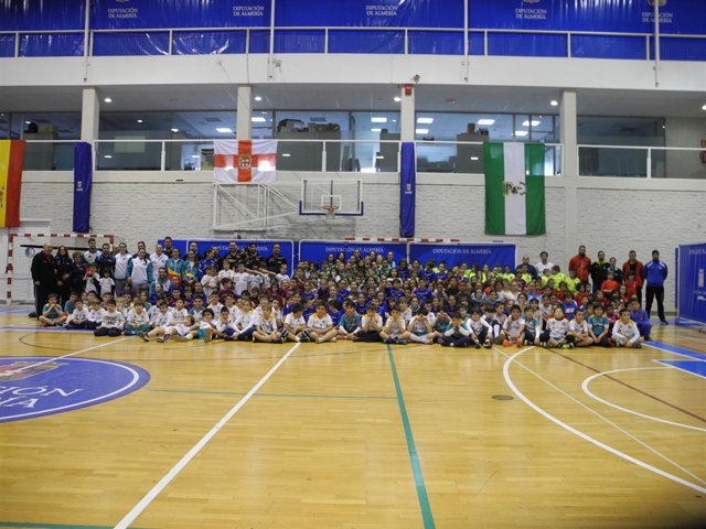 ·320 Deportistas Se Reúnen En Los Encuentros De Promoción Del Balonmano.