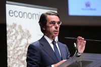 Aznar da un portazo al PP y a Rajoy