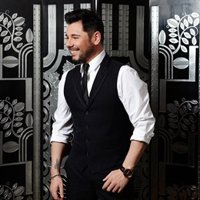 Miguel Poveda ofrece en Sevilla el primero de sus tres conciertos en Fibes