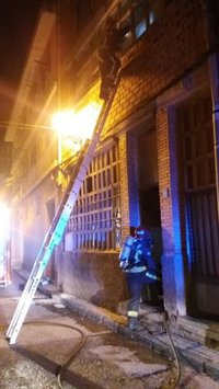 Una persona resulta intoxicada en un incendio en Illueca