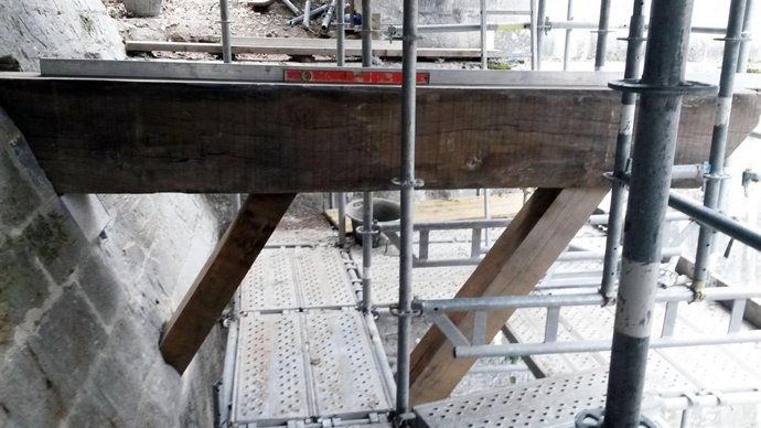 Las obras en el conjunto amurallado.