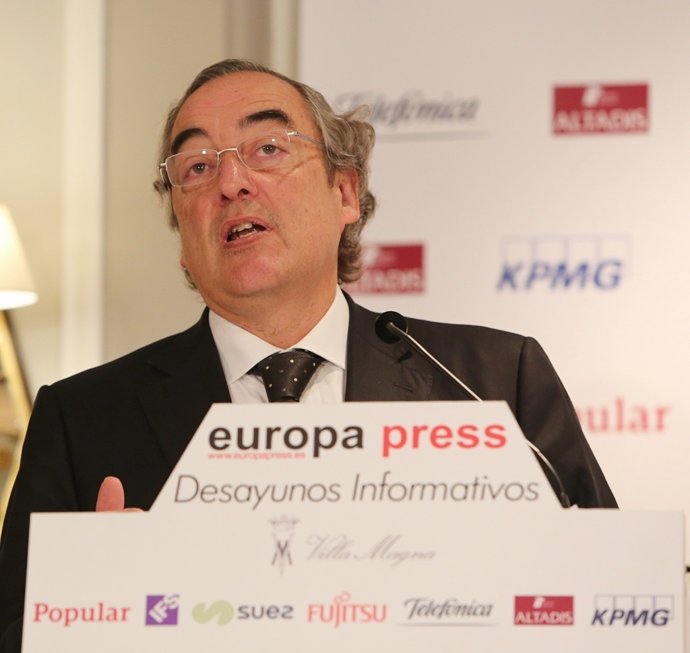 Juan Rosell en los Desayunos de Europa Press