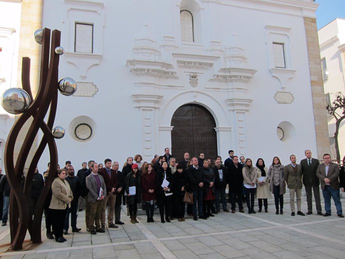Minuto de silencio en la Asamblea de Extremadura