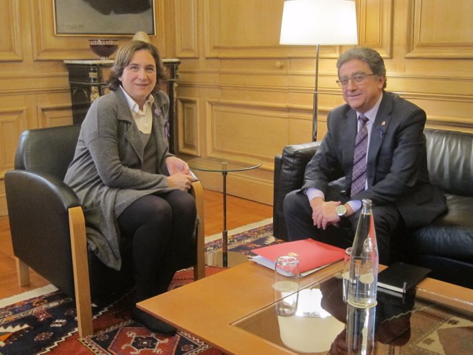Reunión de la alcaldesa A.Colau y el delegado del Gobierno en Catalunya E.Millo