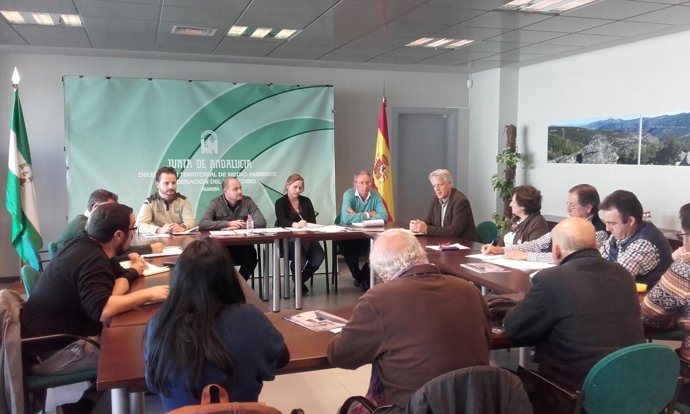 Reunión entre Medio Ambiente y la plataforma del Río Aguas.