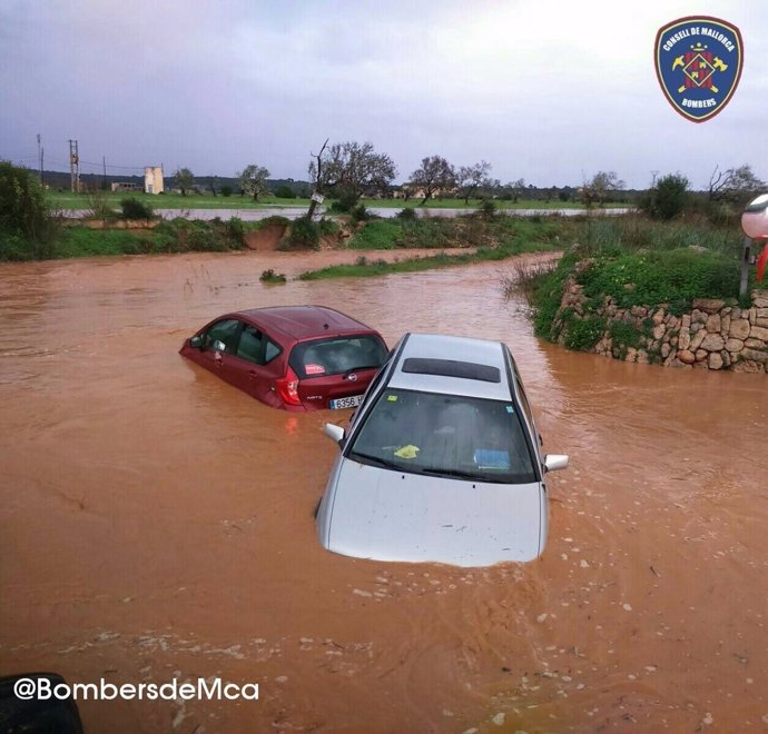 Inundaciones en la carretera en Mallorca por la lluvia