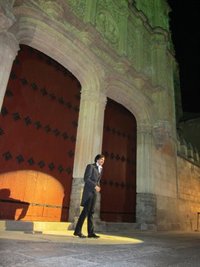 La Fachada de la Universidad de Salamanca vuelve a lucir tras cinco meses de actuación y una inversión de 590.000 euros