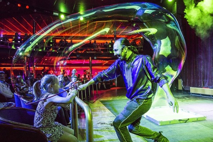 BURBUJAS EN EL TEATRO LARA