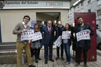 El 59.444, agraciado con un cuarto premio, deja 400.000 euros en Santander y Renedo